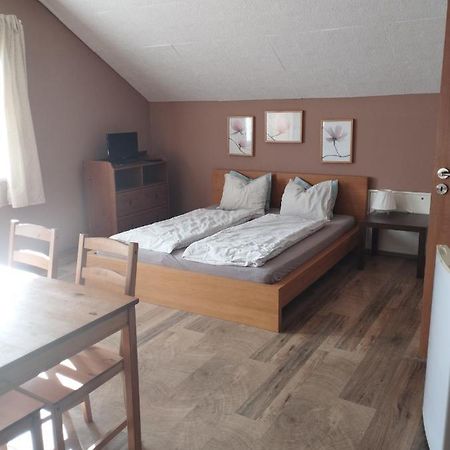 Mníšek pod Brdy Apartmany Audy מראה חיצוני תמונה