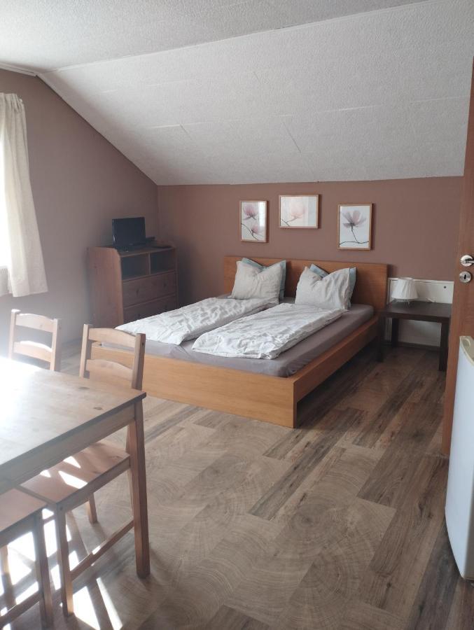 Mníšek pod Brdy Apartmany Audy מראה חיצוני תמונה
